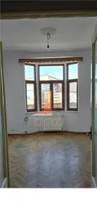 Apartament 3 camere in vila, etajul 1/2, Calea Calarasilor - foto 2