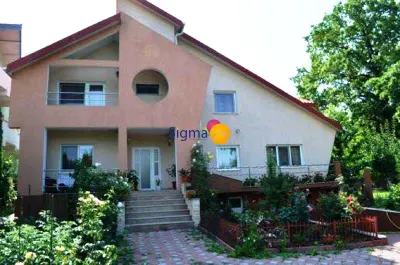 Vila D+P+E de vanzare Bucium 1000mp Curte - Iasi