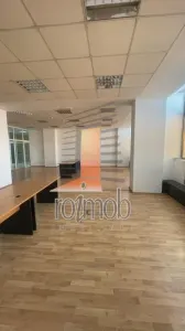 Vatra Luminoasa, spatiu birou - foto 3