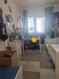 Prima închiriere, apartament 3 camere decomandat, 2 bai, parcare inclusa - foto 4