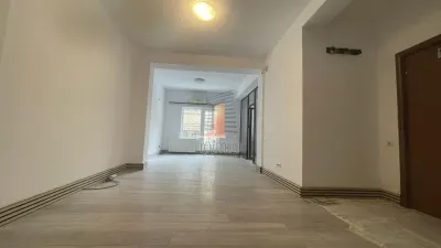 Piata Muncii, vila  moderna, 380 mp,  11 camere - foto 1