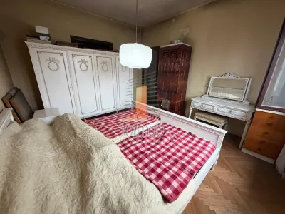 Piata Romana, apartament 3 camere,  garaj in proprietate, eajul 2/3 - foto 8