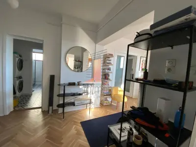 Apartament 2 camere, in vila, spatios, garaj, zona buna! - foto 1