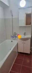 Închiriere, Centru Iasi, apartament 3 camere decomandat, renovat - foto 8