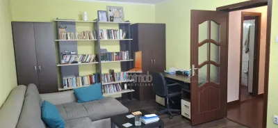 Apartament 2 camere decomandat , an constructie 1985, situat in cartierul Tei - Bucuresti