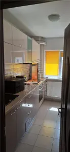 Apartament 2 camere decomandat , an constructie 1985, situat in cartierul Tei - foto 8