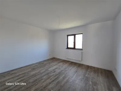 Capat CUG Vila single 4 camere D  Horpaz Miroslava - foto 6