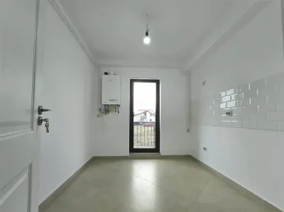 Capat CUG 2 camere D + gradina  40 mp + parcare Lunca Cetatuii - foto 4