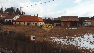 Complex comercial in centrul comunei Lazarea - foto 4