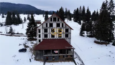 Pensiune la rosu (Secu, Mun. Toplita) - foto 1