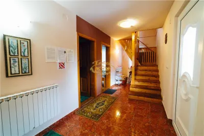 Pensiune si casa de oaspeti la pasul Bucin (Pensiunea Kamilla) - foto 6