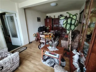 Apartament 4 camere (Gheorgheni, Cart. Bucin 17/B) - foto 2