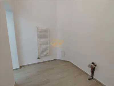 Spatiu comercial in Gheorgheni, str. Kossuth Lajos - foto 11