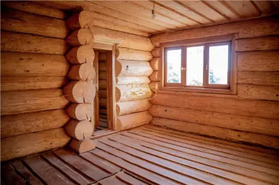 Casa din lemn rotund (Izvoru Muresului, str. Garii) - foto 12