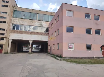 Cladire industriala cu societate in fuctiune (Miercurea Ciuc, str. Zorilor) - foto 4