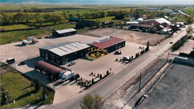 Imobil industrial - service auto complet echipat (Gheorgheni, str. Kossuth Lajos) - foto 1