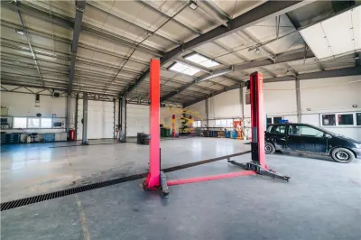 Imobil industrial - service auto complet echipat (Gheorgheni, str. Kossuth Lajos) - foto 22