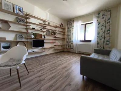 2 camere decomandat 58 mp, zona Valea Adanca_Capitol - foto 2