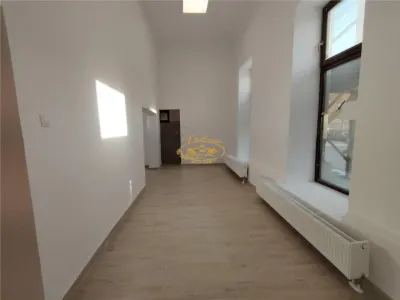 Spatiu comercial in Gheorgheni, str. Kossuth Lajos - foto 10