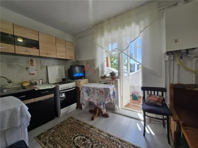 Apartament 3 camere, 2 bai, etaj intermediar- Nicolina - foto 2