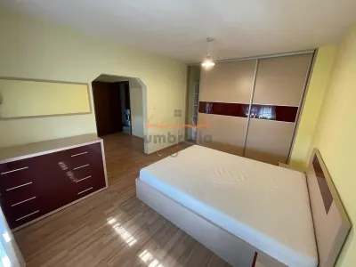 OPORTUNITATE | Apartament spațios cu 4 camere, boxă și 2 balcoane – Zonă Ultracentrală & Liniștită - foto 3