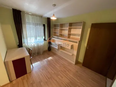 OPORTUNITATE | Apartament spațios cu 4 camere, boxă și 2 balcoane – Zonă Ultracentrală & Liniștită - foto 4