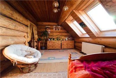 Casa din busteni cu ferma zootehnica si afacere (Tengheler, Com. Ditrau) - foto 12