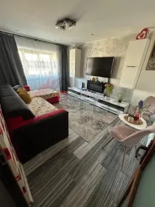Apartament cu 3 camere decomandat, 2 bai - Pacurari - Iasi