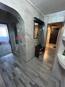 Apartament cu 3 camere decomandat, 2 bai - Pacurari - foto 6