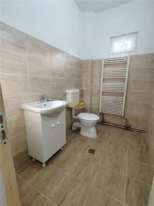 Imobil comercial (Gheorgheni, str. Gabor Aron nr. 8) - foto 9