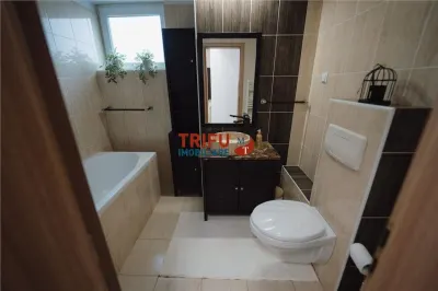 Apartament 3 camere de inchiriat zona Cetate - foto 11