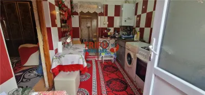 Casa  de vanzare 3 camere zona Sub Stadion - foto 11