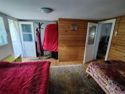Casa de vacanta (Gheorgheni, str. Szarvas, zona Km 4) - foto 13