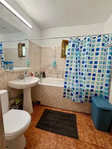 Apartament cu 2 camere decomandat, etaj 2  - Canta - foto 7