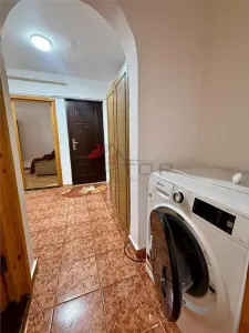 Apartament cu 2 camere decomandat, etaj 2  - Canta - foto 8
