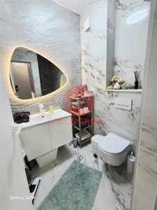 Apartment 2 Camere cu Terasa Spectaculoasa si Vedere Frontala la Mare - foto 12