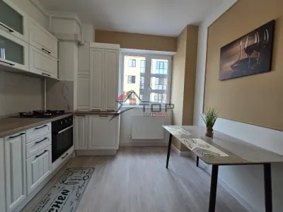Inchiriere apartament+ loc de parcare- Visoianu - foto 4