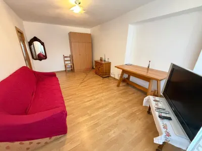 Apartament 3 camere, 2 bai, DECOMANDAT, ETAJ 1, Pacurari - foto 11