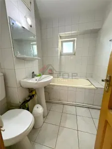 Apartament 3 camere, 2 bai, DECOMANDAT, ETAJ 1, Pacurari - foto 12