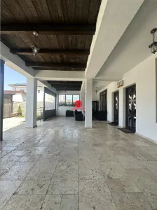 Afacere la Cheie in Mamaia Nord: Pensiune de Vanzare cu 18 Camere - foto 11