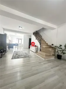 Afacere la Cheie in Mamaia Nord: Pensiune de Vanzare cu 18 Camere - foto 5