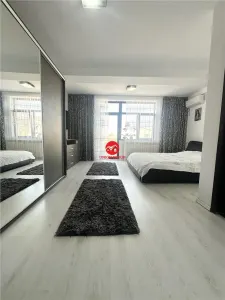 Afacere la Cheie in Mamaia Nord: Pensiune de Vanzare cu 18 Camere - foto 6