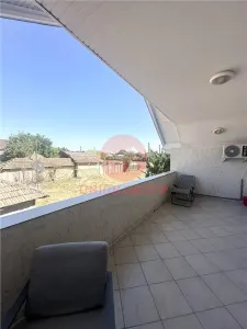 Casa cu Potential Multiplu, Pretabila Pentru Doua Familii sau Business, Chiar la Strada Principala - foto 11