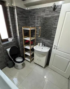 Apartament cu 1 camera decomandat, loc de parcare - Bucium - foto 5