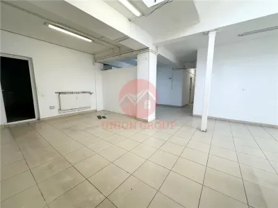 Spatiu comercial foarte spatios, ideal pentru clinici medicale, zona Brotacei - Constanta