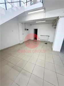 Spatiu comercial foarte spatios, ideal pentru clinici medicale, zona Brotacei - foto 6