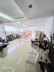 Spatiu Comercial 170 mp cu Vad - Renovat Complet - foto 5