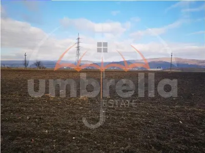De vanzare in Gherla, Strad Hasdatii, 22.967m²/120€ m² - Gherla