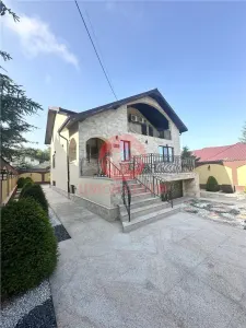 Casa de Vis in Agigea - D+P+M cu Teren de 400 mp - foto 17