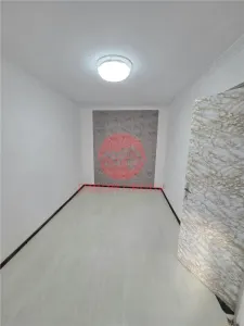 Apartament 3 Camere, Semidecomandat, Zona Piata Amzacea, Etaj 1 - foto 5